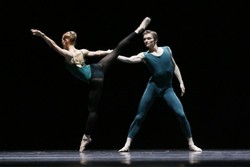 Ballet evening. In the Middle, Somewhat Elevated. The Vertiginous Thrill of Exactitude.N.N.N.N. ballets by William Forsythe