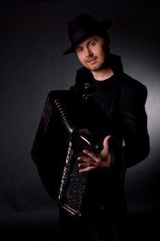 Aidar Gainullin (accordion). Malika (vocal). Euphoria Orchestra (Concert) - 